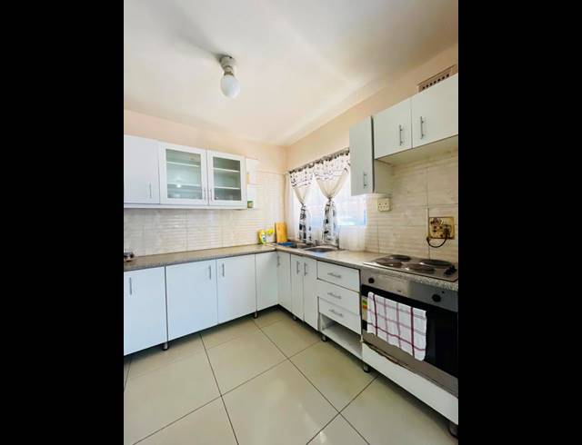 3 BEDROOM APARTMENT FOR SALE IN MONTCLAIR